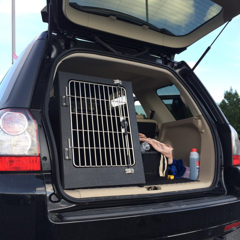 Freelander 2 dog crate best sale